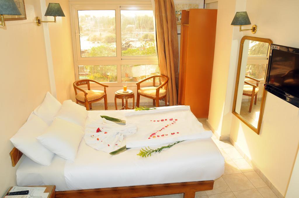 Nile Hotel Assuan Exterior foto